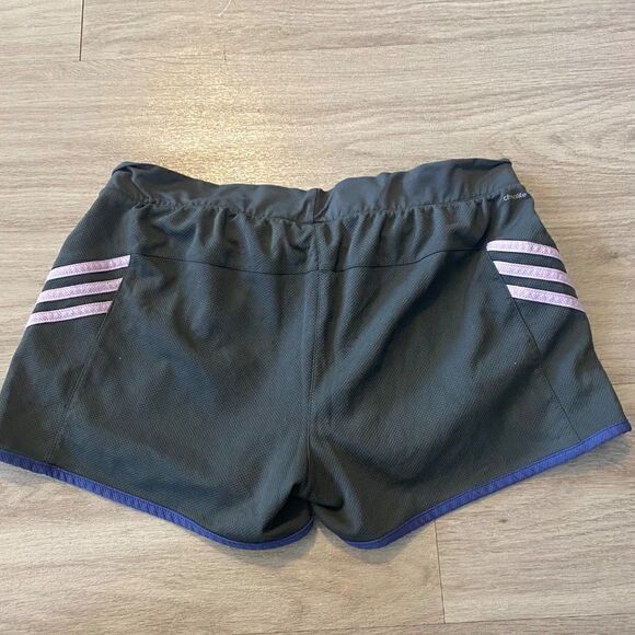Adidas athletic elastic waist short shorts size medium - Picture 2 of 8